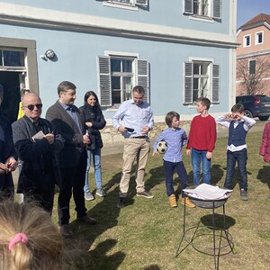 Die Erstkommunionkinder feiern das Sakrament der Beichte.